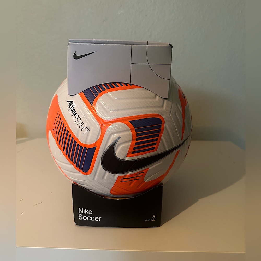 Nike Club Elite Soccer Official Match Ball Size 5